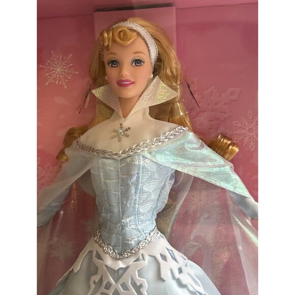 Disney Enchanted Seasons Collection Winter Frost Sleeping Beauty Doll New In Box - Picture 5 of 5